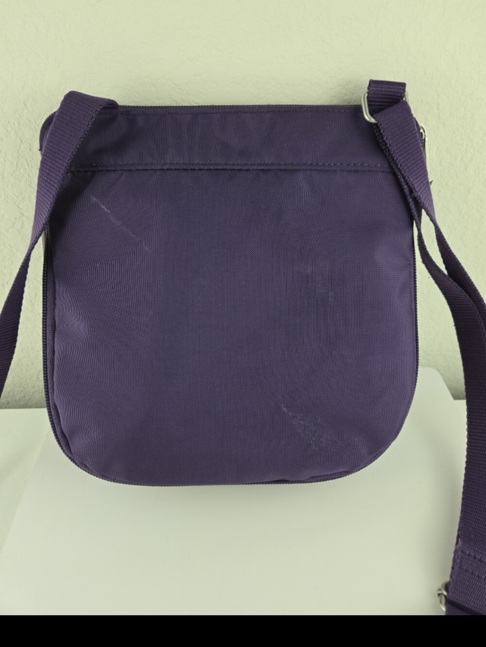 Baggallini Crossbody - Picture 6 of 9
